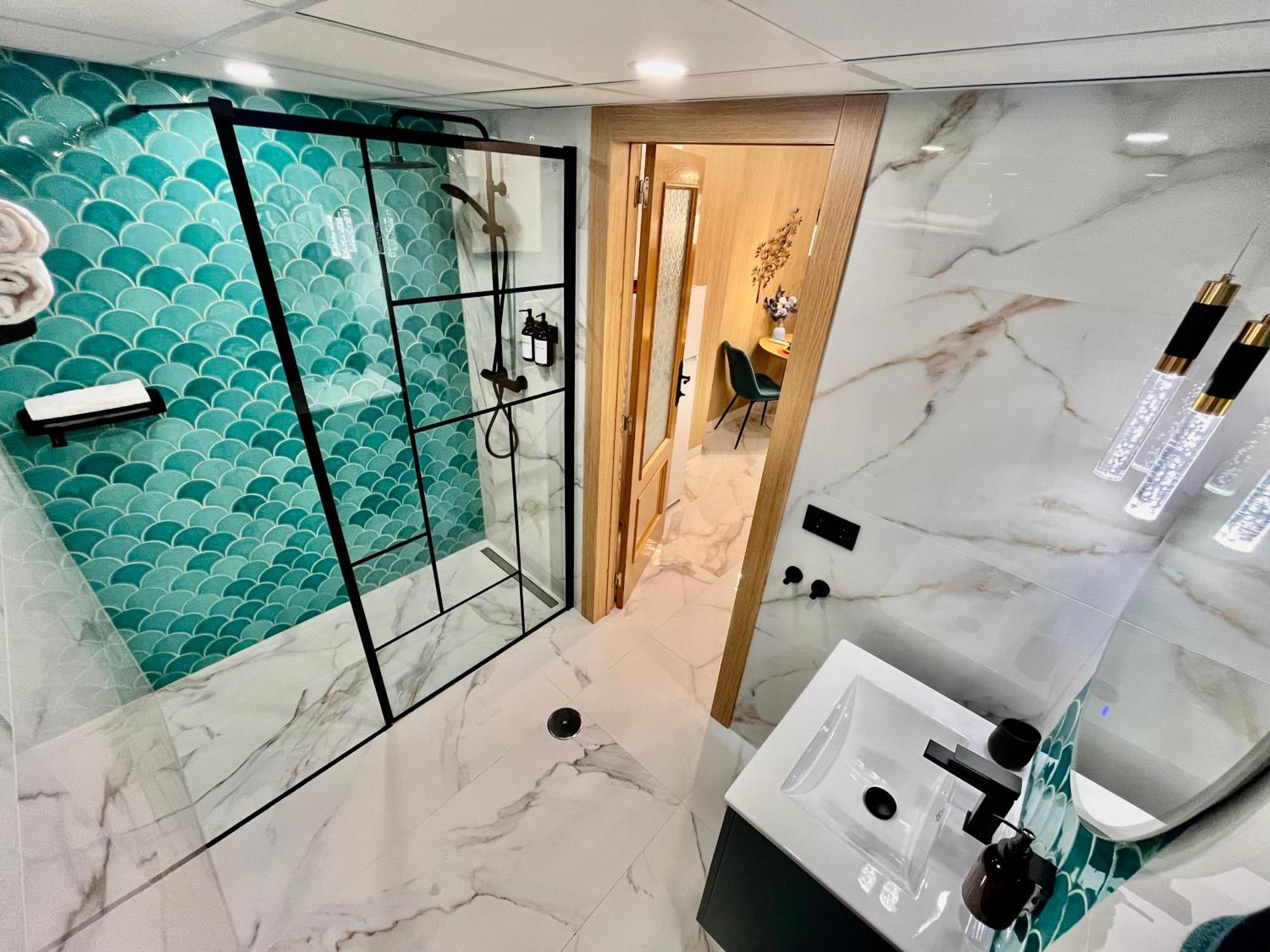 Elegante Apartamento Tres Colores Alicante Eksteriør bilde